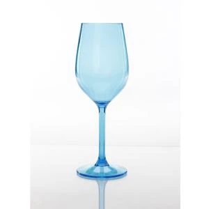 Plastist veiniklaasidega käsitöö